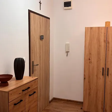 Elegant Escape V - Free Parking, Easy Access To Center Daire