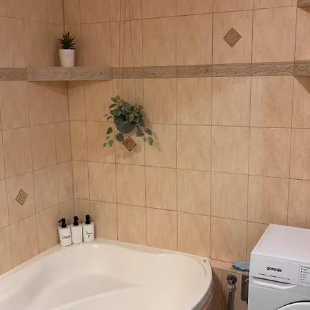 Elegant Escape V - Free Parking, Easy Access To Center Bratislava